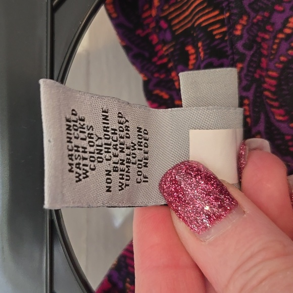 Maurices Womens 3X 26/28W Paisley Button-Up Purple Pink Black 3/4 Sleeve - Picture 6 of 6